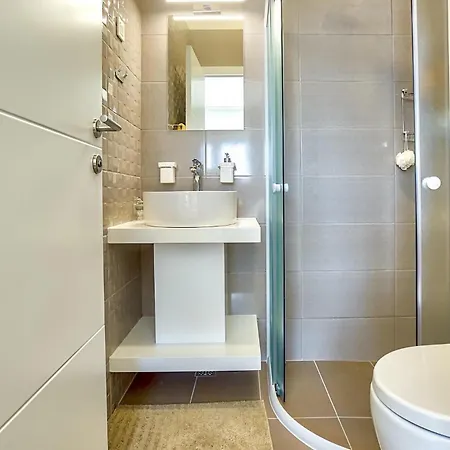 Tatil Evi Bernarda Ii Zadar